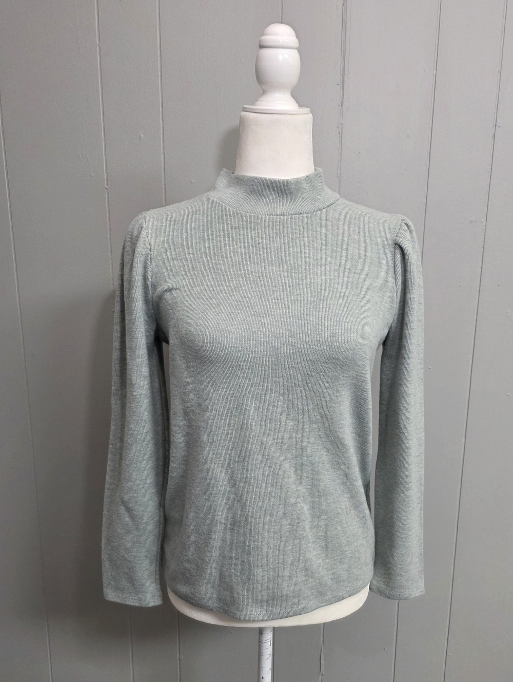 Madewell Sage Green Plush Mock V Neck Puff Sleeve Top Size S